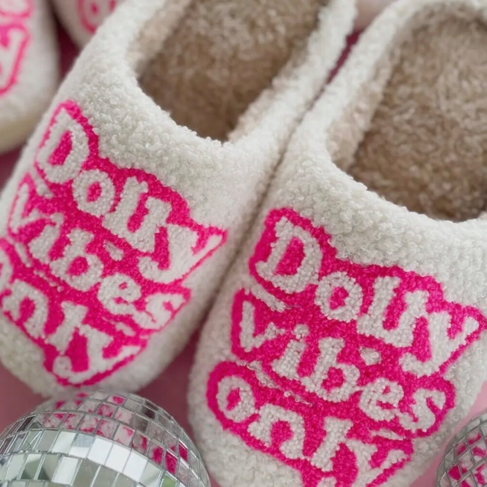Dolly Vibes